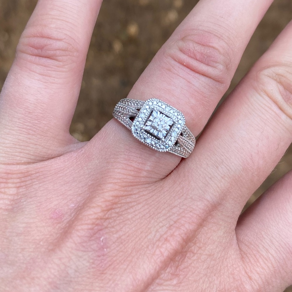 KAY JEWELERS | promise ring / engagement ring